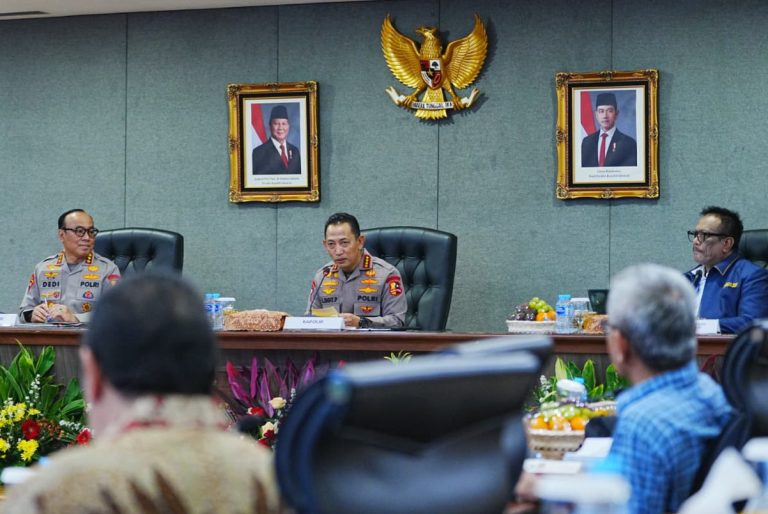 82435cb8-155d-446c-91d0-a52fc8976d69_739206