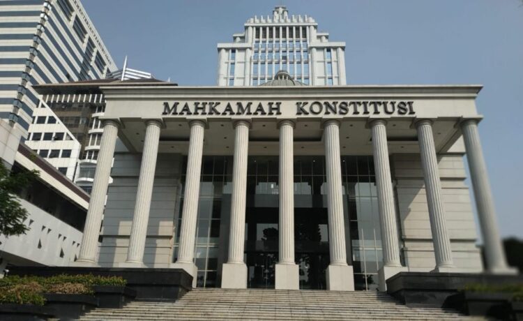 Gedung-MK-750x460