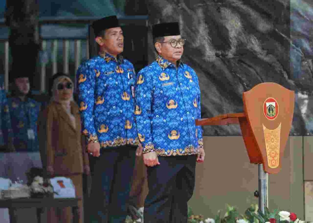 gubernur-dki-jakarta-pramono-anung-di-upacara-peringatan-hari-kesaktian-pancasila-di-halaman-balai-kota-dki-rabu-1-oktober-2025-sinpoidpemprov-dki-jakarta-1-01102025-131545